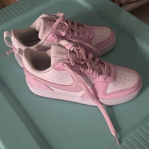 Nike Women's Pastel Pink and White Sneakers
